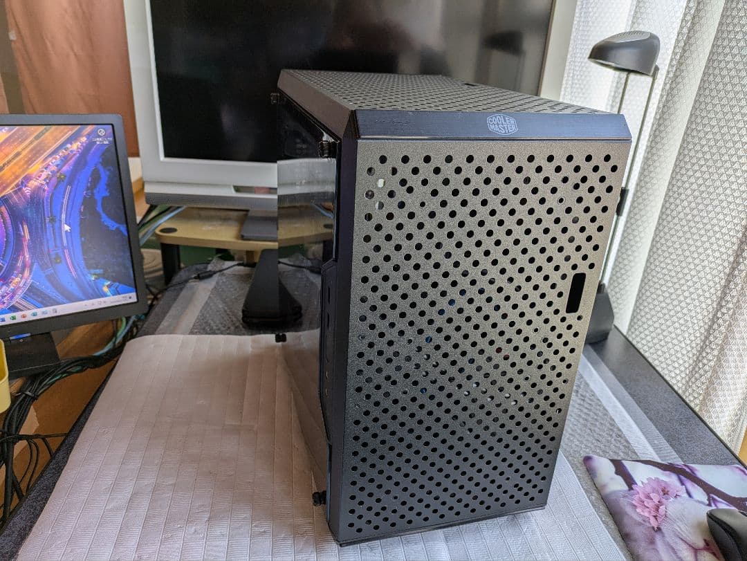 №124、Win11そっくりのQ4OS、i7_2700K、M8GB、SSD - メルカリ