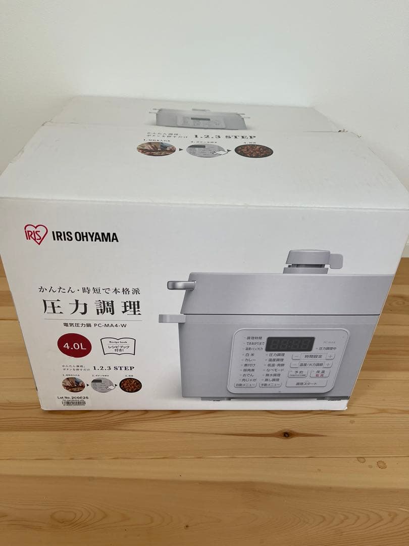新品未使用★アイリスオーヤマ4.0L電気圧力鍋PC-MA4-W白　低温発酵蒸し器 新品未使用！アイリスオーヤマ4.0L電気圧力鍋PC-MA4-W白 低温発酵