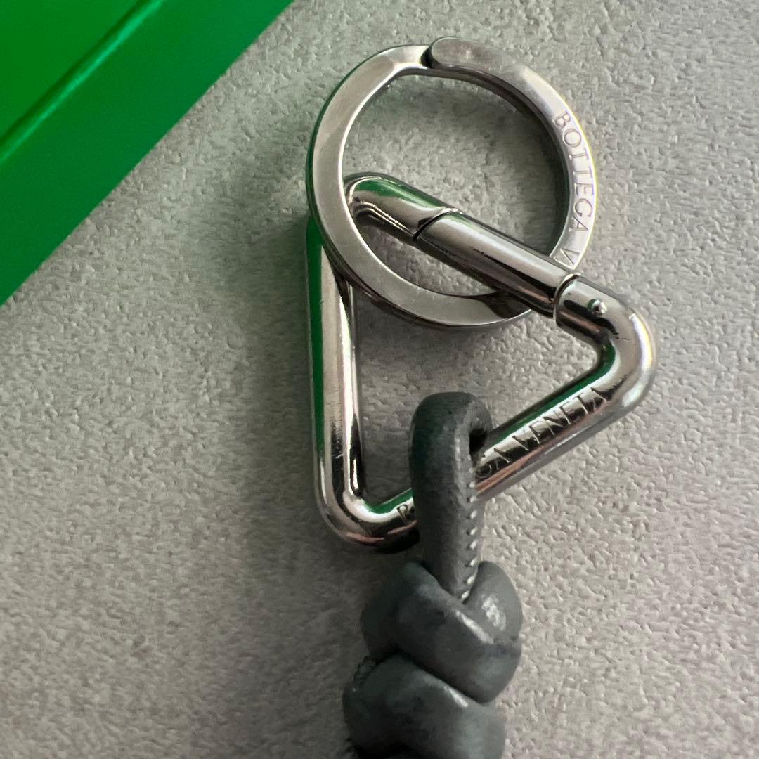 希少】BOTTEGA VENETA トライアングルキーリング グレー スレート