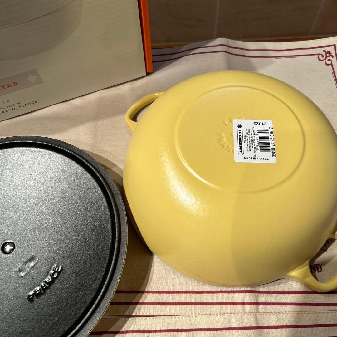 ルクルーゼ マルミット スターレリーフ ミモザ 22 - メルカリ
