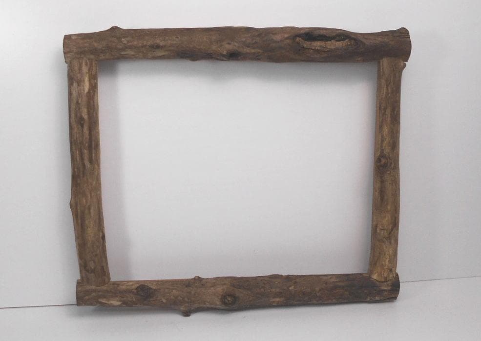 DIY手造り◇油絵F3号サイズ用の竿太流木での額縁フレーム - メルカリ