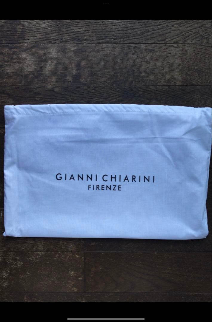 あゆあゆ歩　　　　　　　　　　ジャンニキャリーニ