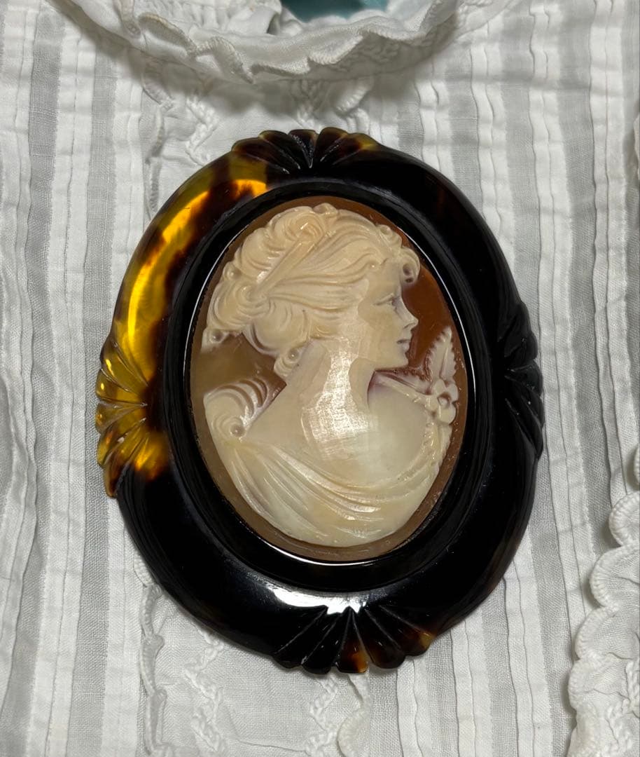 ビンテージカメオブローチ　鼈甲 鼈甲縁シェルカメオ ブローチ・ペンダント兼用｜大澤鼈甲