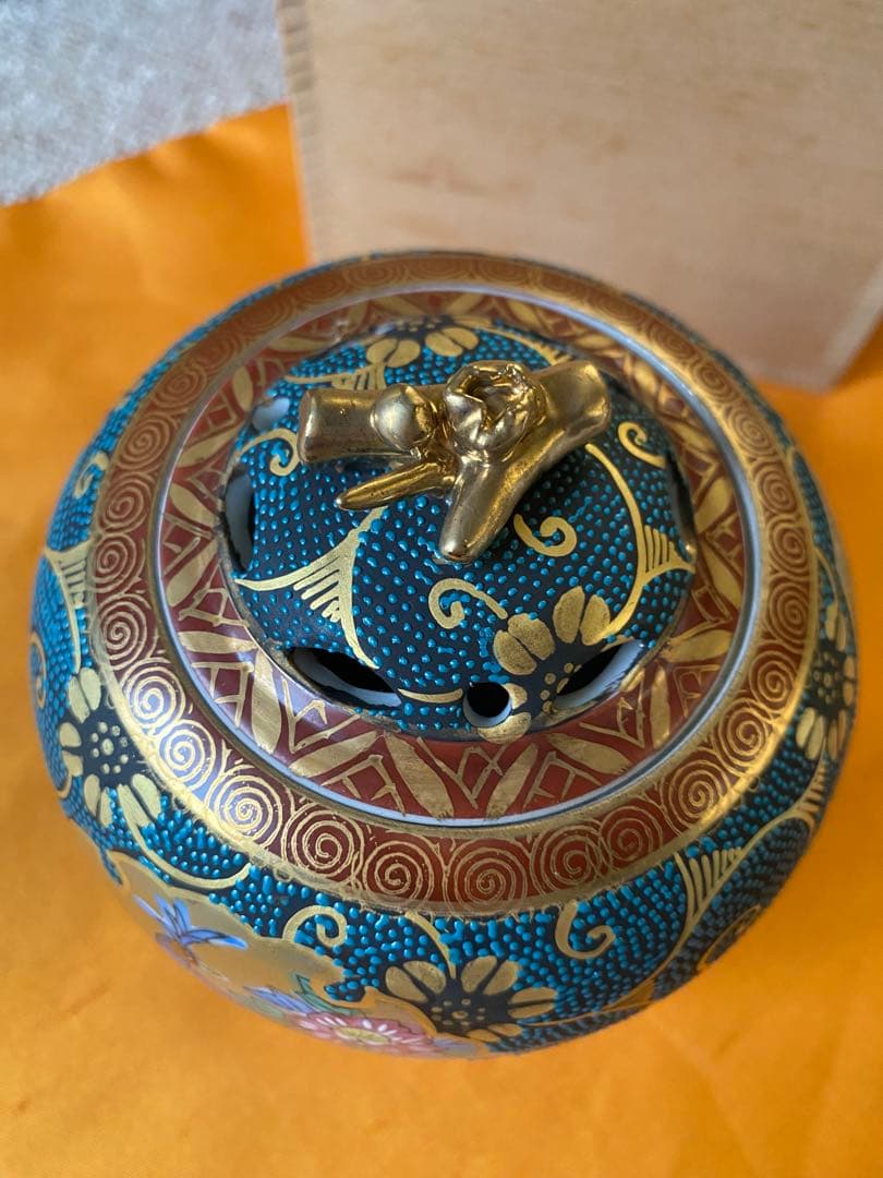 九谷焼 青粒唐草 香炉 木箱入 - メルカリ