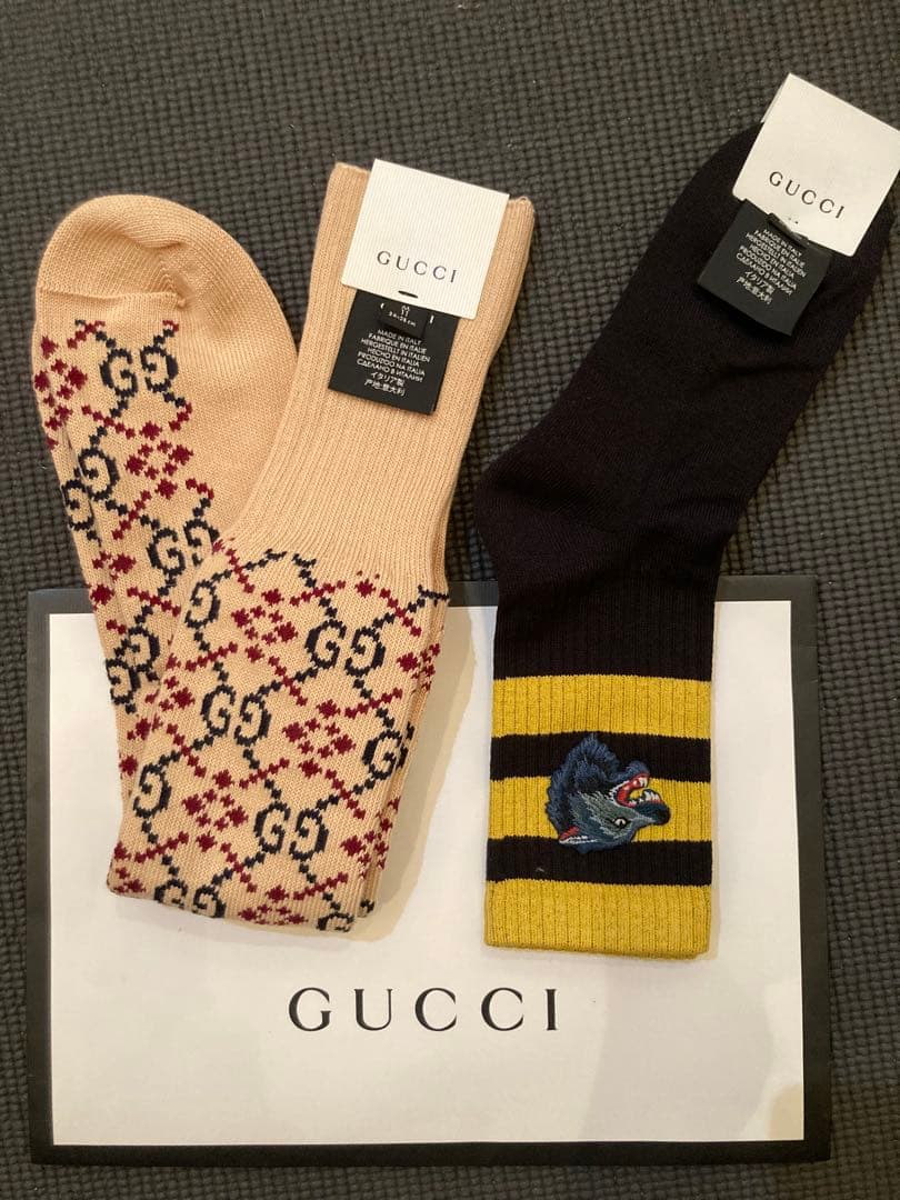 GUCCI グッチ メンズ ウルフソックス　ダイヤモンドソックス靴下 2足セット ウェブ ストライプ付き コットンブレンド ソックス ・ホワイト | GUCCI公式