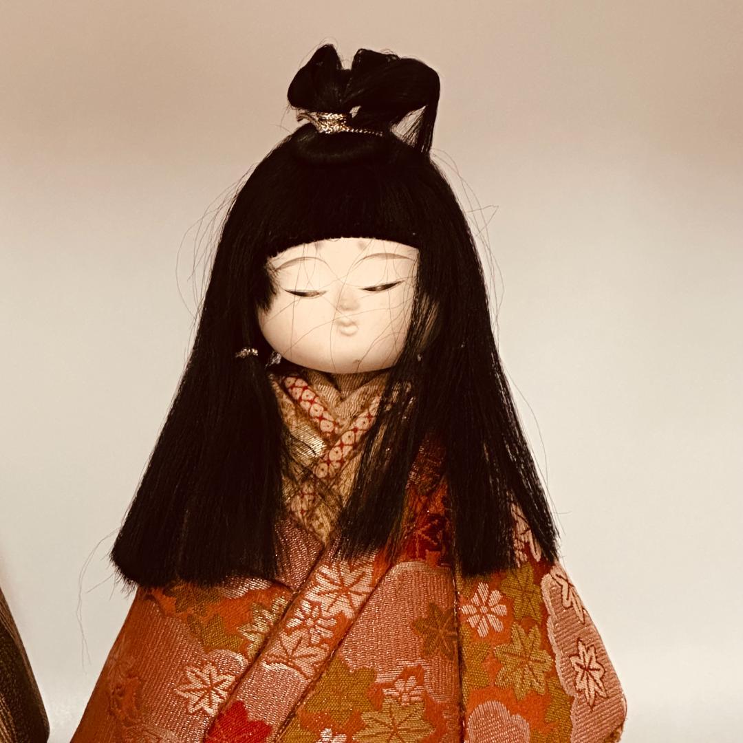 T 呪いの市松人形◇夜に響く声と足音◇霊媒師も驚愕 概要覧をご確認