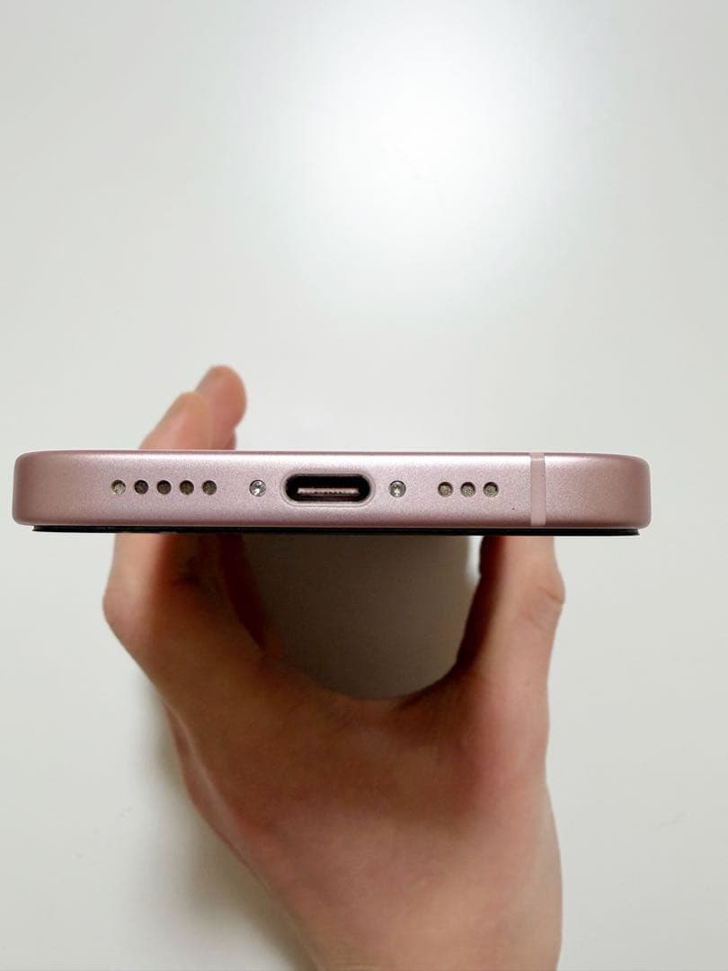 美品 Apple iPhone 15 ピンク 本体 箱、充電コード付き