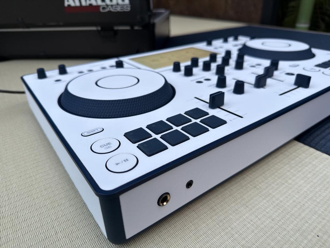 美品｜ケース付】 OMNIS-DUO｜バッテリー駆動・スタンドアロンDJ