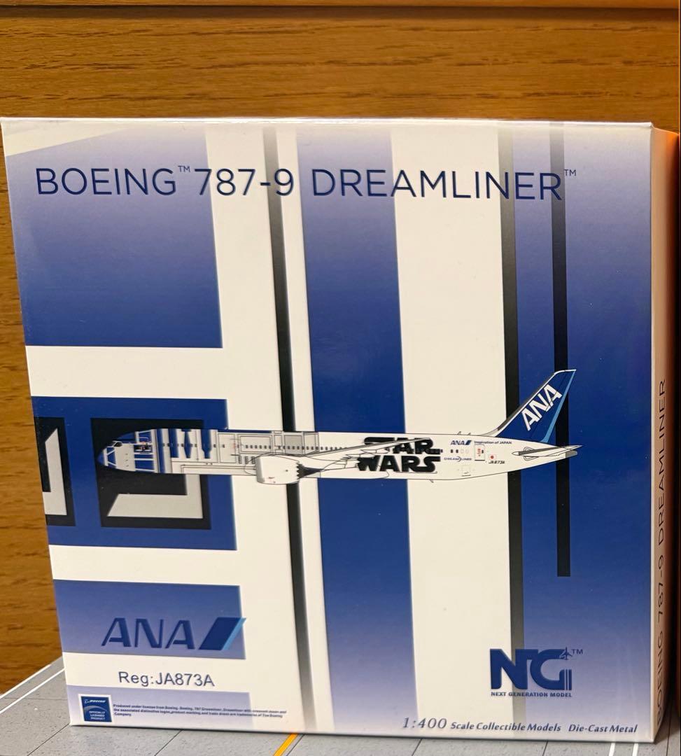 ANA STARWARS塗装 模型 JA873A 1/400 1/400 B787-9 ANA STAR WARS/スターウォーズ R2-D2 JA873A [585055