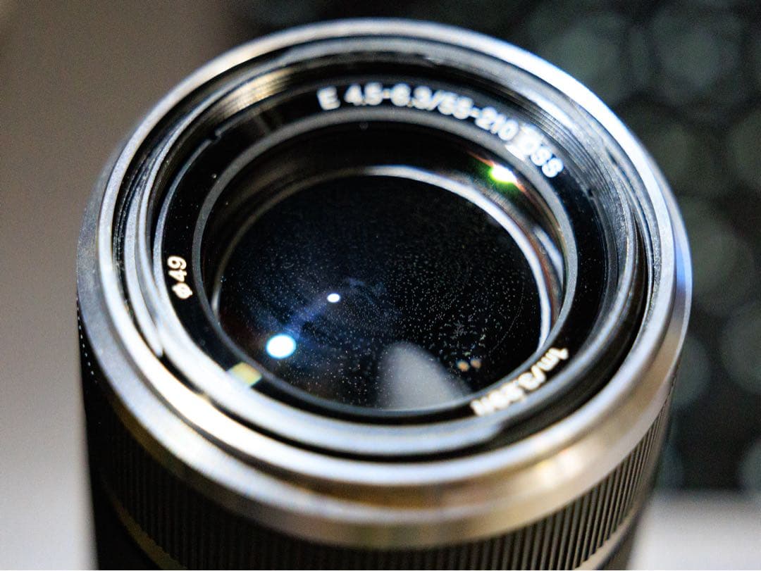 Sony E 55-210mm F4.5-6.3 OSS ズームレンズ シルバー