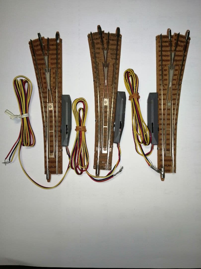 TOMIX ポイントレール 左分岐2本 右分岐1本 TOMIX ポイントレール 左分岐2本 右分岐1本 TOMIX ポイントレール 左