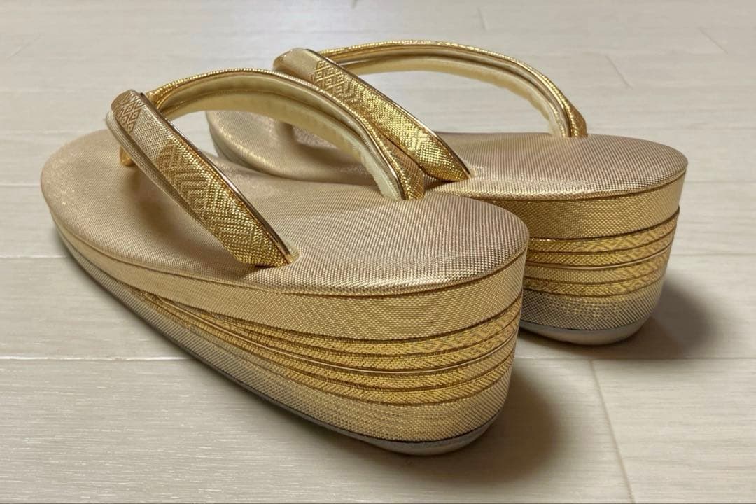 《美品・箱付き》東京胡蝶　草履バッグセット　帯地　ゴールド　二石草履フォーマル
