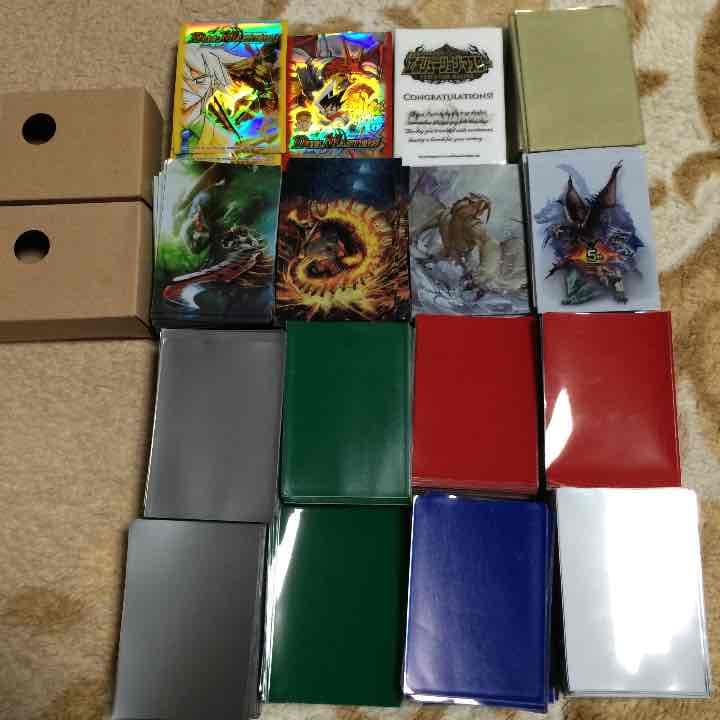 フォーラムスリーブ モンハンなど絶版スリーブ希少価値高めデュエル