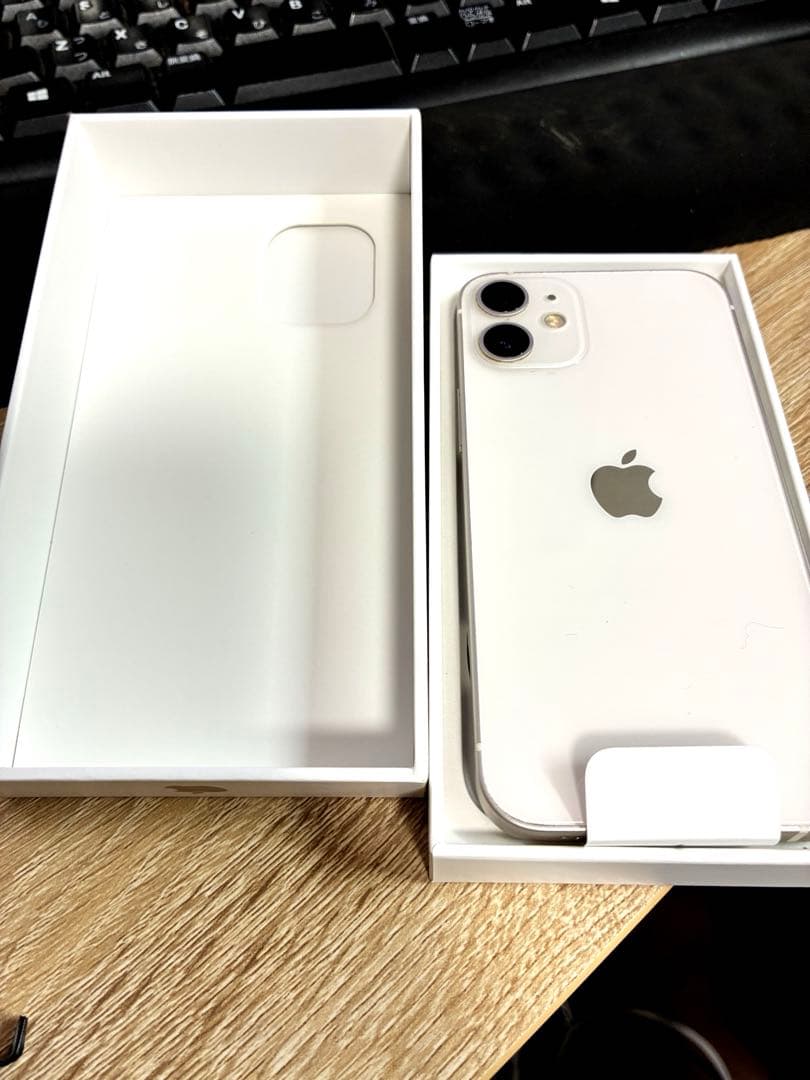 iPhone 12 mini 64GB ホワイト（美品） - メルカリ