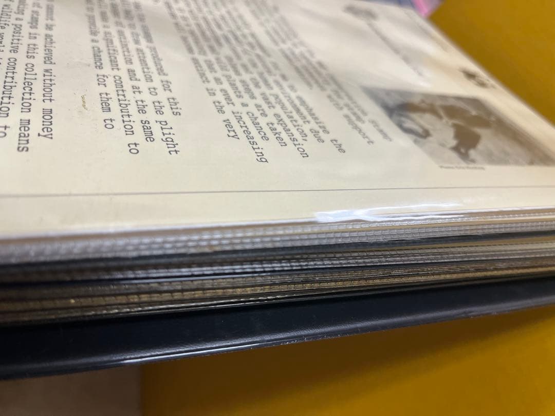 WWF オフィシャル 切手アルバム - メルカリ