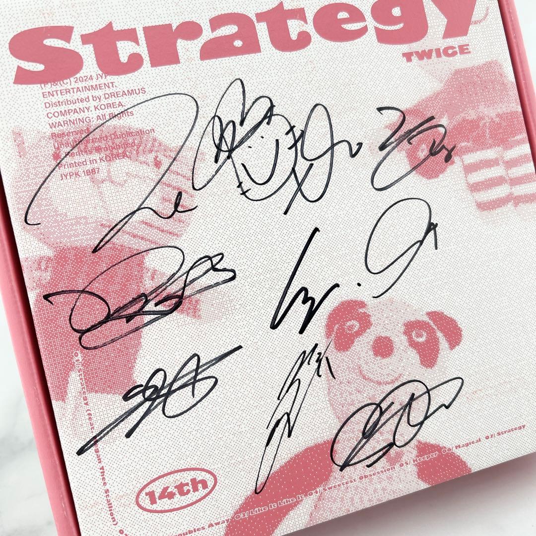 直筆サイン入り】 TWICE STRATEGY STEP 2 ver アルバム - メルカリ