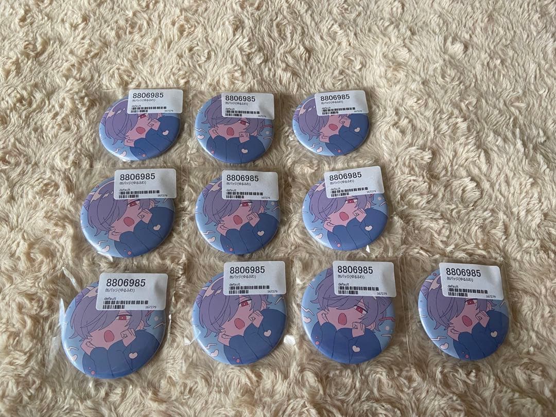 UMM.com フェスキメ ごった煮 るかわ 缶バッジ ゆるふわ - メルカリ