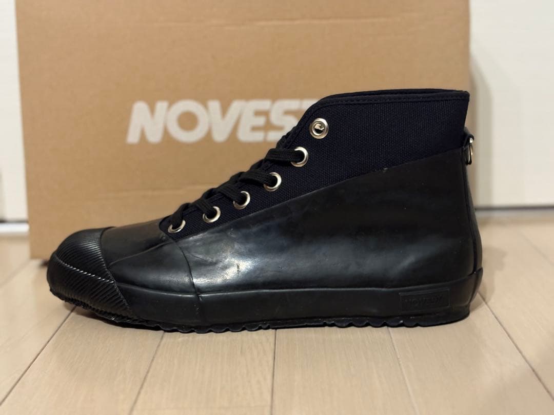 防水】NOVESTA ラバースニーカー ブラック 42(27cm相当) - メルカリ