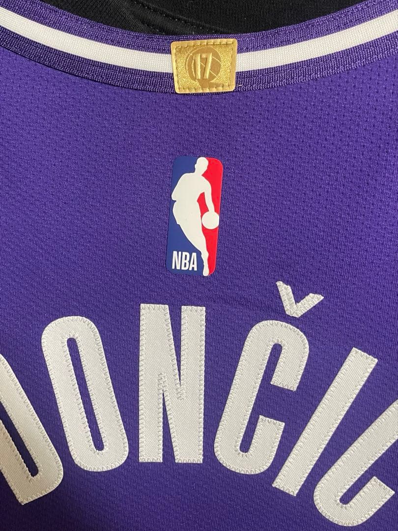 現地購入刺繍・ワッペン付】ルカドンチッチLosAngeles Lakers - メルカリ