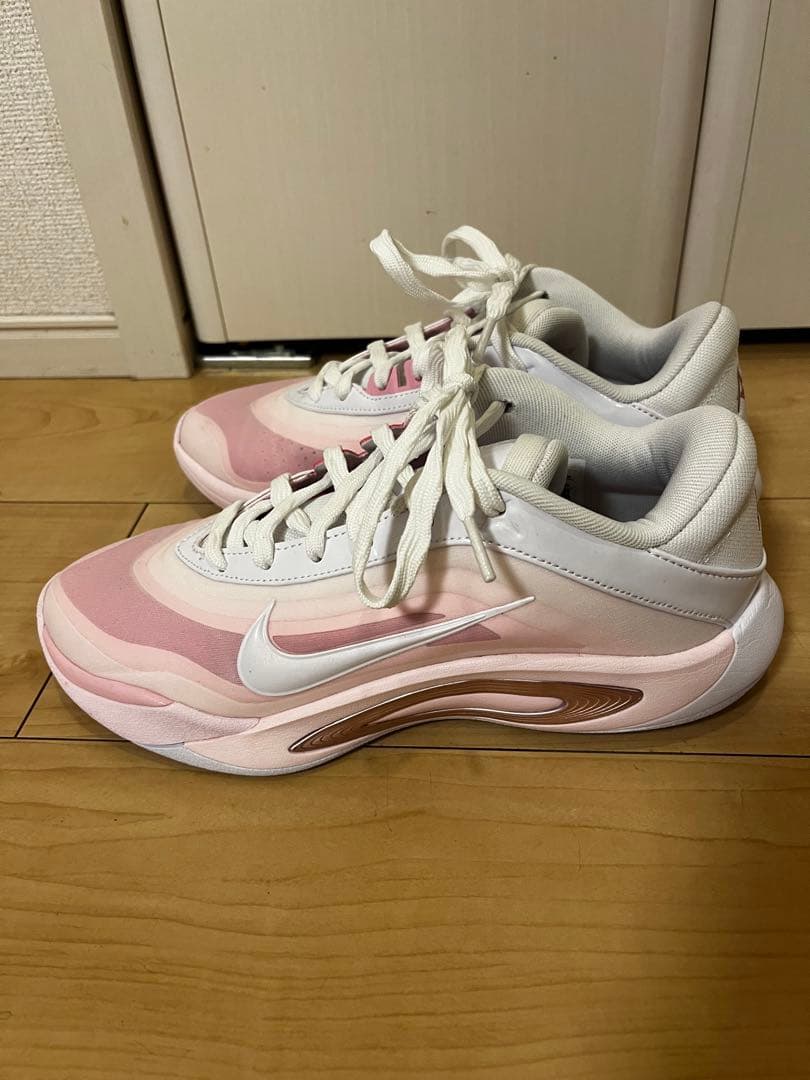 Nike バッシュ　エーワン 自身初のフットウェア＆アパレルのシグネチャーコレクション、Nike A