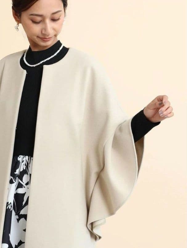 新品 FENNEL フレアスリーブコート ケープ ポンチョ グレージュ - メルカリ