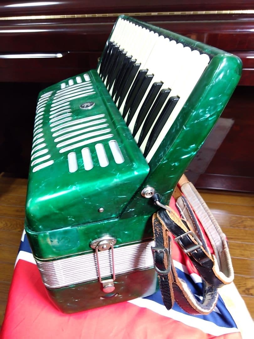 整備済懐しい音色】Yamaha アルト アコーディオン A-32 32鍵