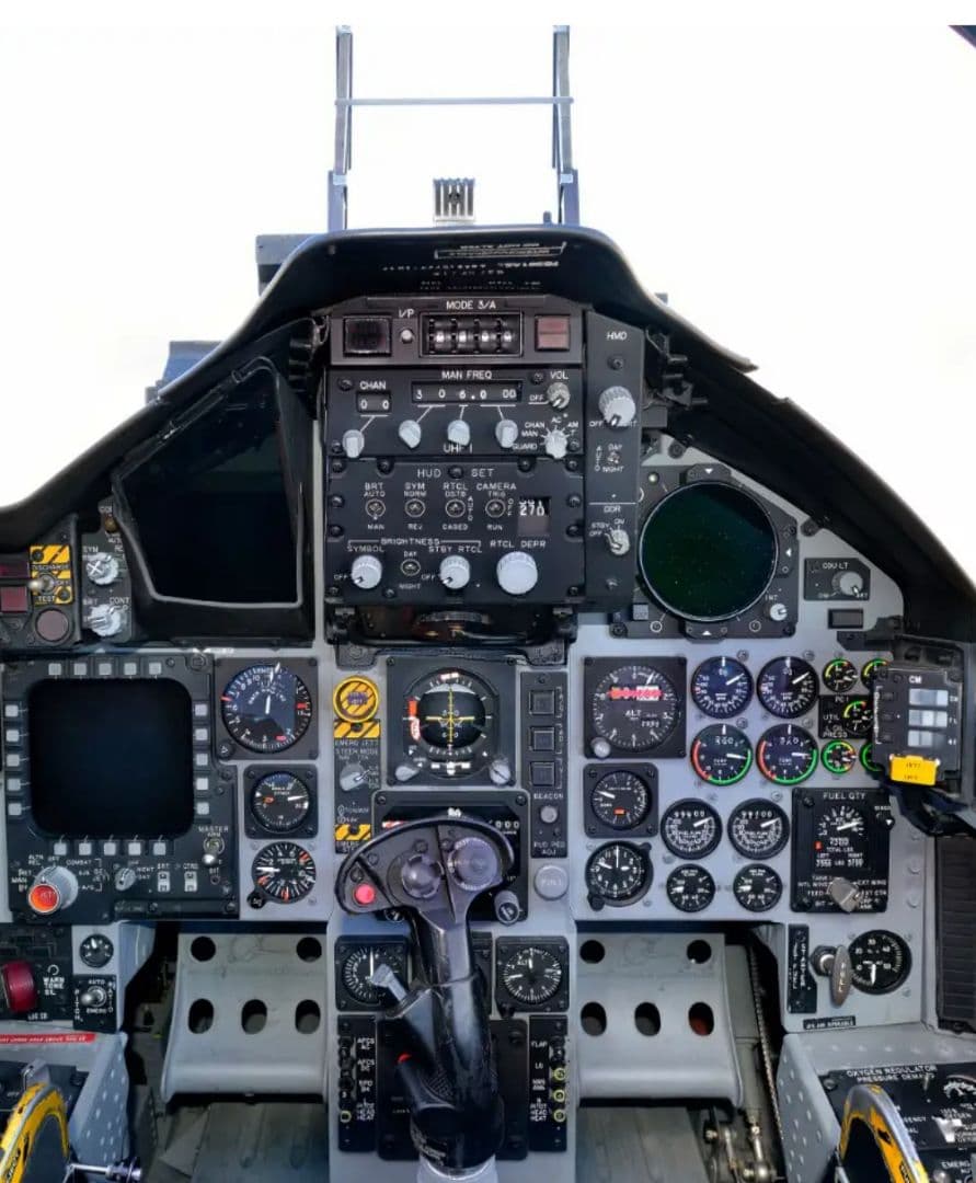 航空自衛隊 コックピットクロック - メルカリ