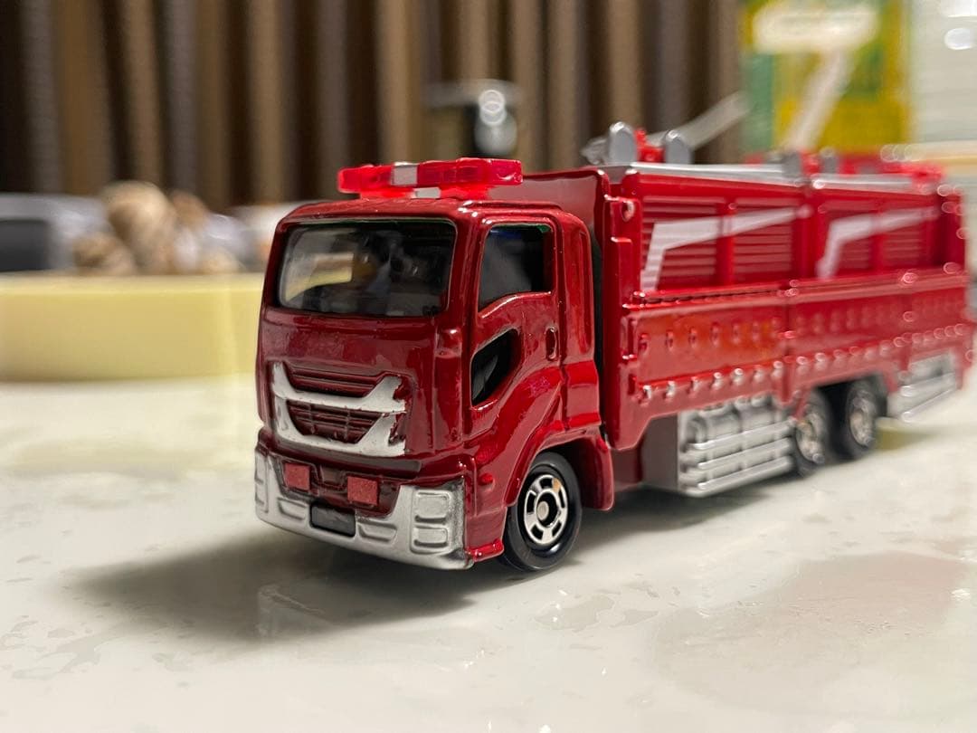 改造消防トミカ　大型高度特殊救助車 改造消防トミカ 大型高度特殊救助車