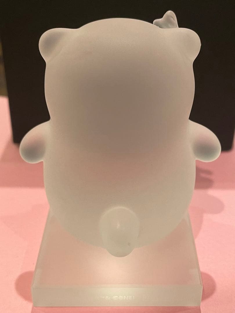 ぴにゃこら太 モールドガラス - メルカリ