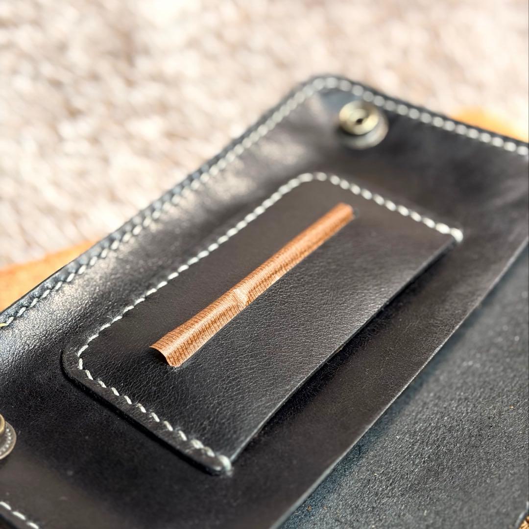 ◎柔らかい二つ折り.スムース革シャグポーチ◎