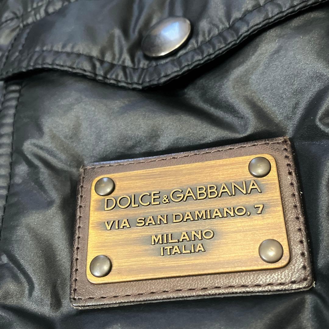 D&G、ロゴプレート、中綿ベスト、46サイズ、ブラック M109894140