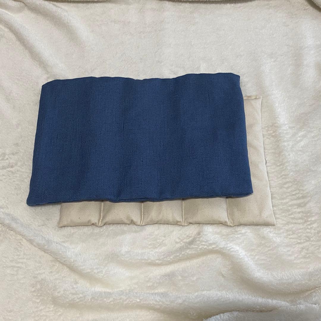 強い波動のソマチ砂と祈祷済水晶をブレンドしたパラワンサンド砂枕　(藍色)