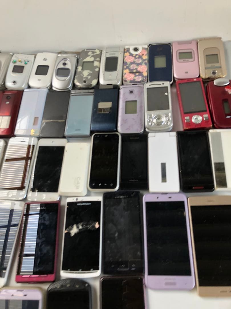 携帯電話　45点　ジャンク品　まとめ売り(D181)