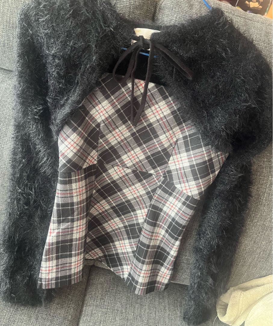 ミシェルマカロン シャギーボレロsetチェックトップス - メルカリ