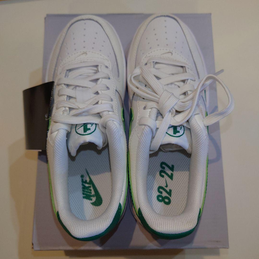 【新品】ナイキ エアフォース 1 LOW SE 40周年 キッズ　18.5cm