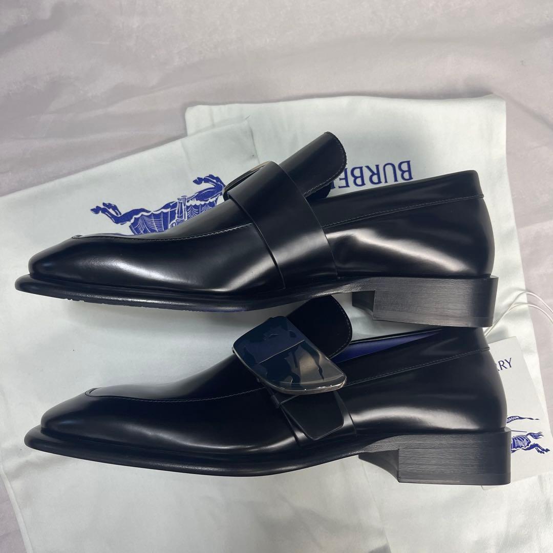 burberry 24ss シールド ローファー - メルカリ