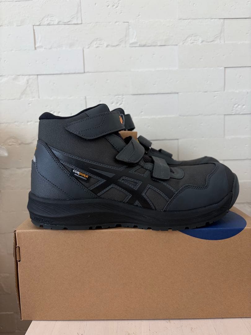未使用　asics 安全靴　CP216 27.0cm ブラック