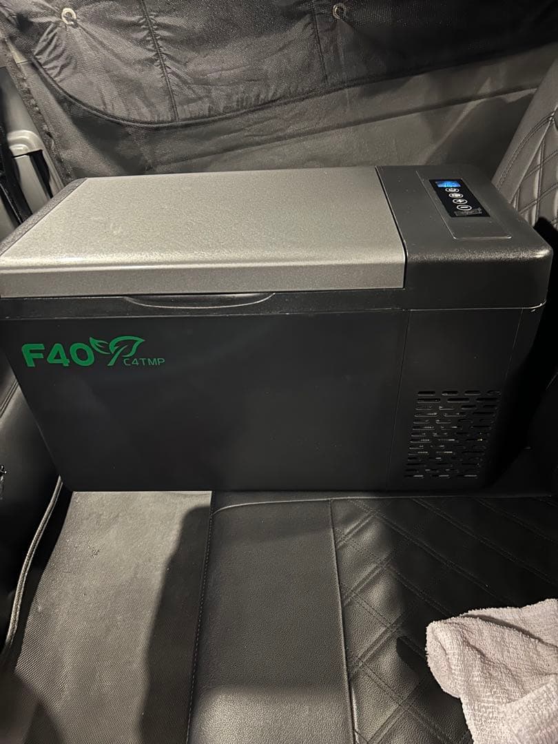 ポータブル冷凍冷蔵庫　車載冷蔵庫　22ℓ SUNPIE ポータブル冷蔵庫 車載冷蔵庫 30L ミニ冷蔵庫 1年保証 -22℃〜10