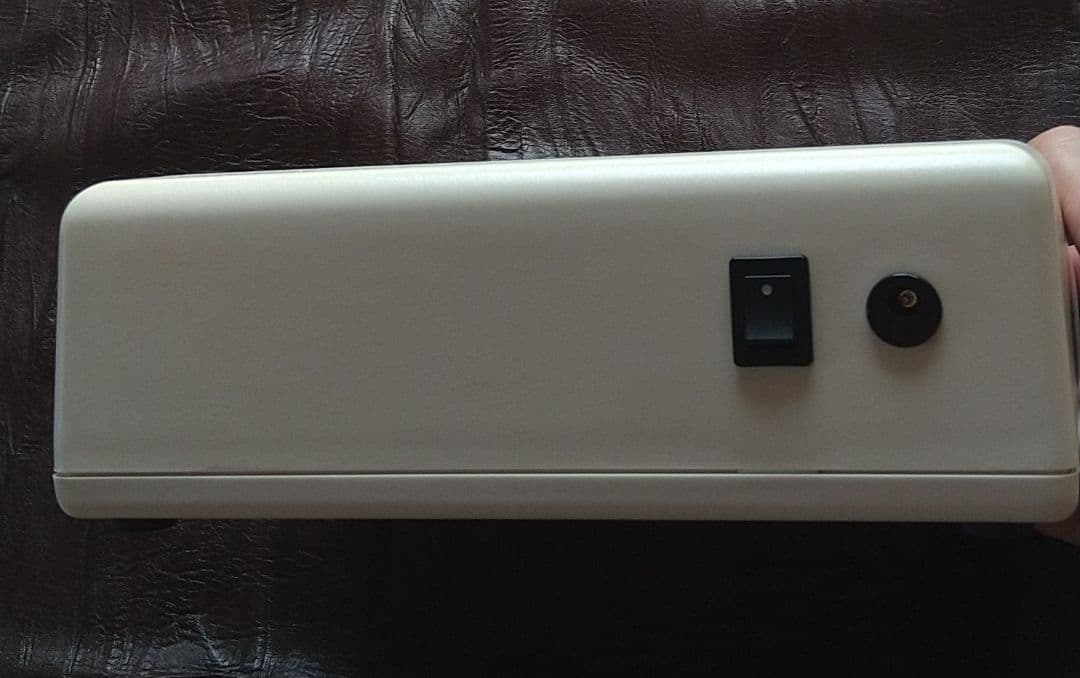 美顔器全身用　Xone RENACER