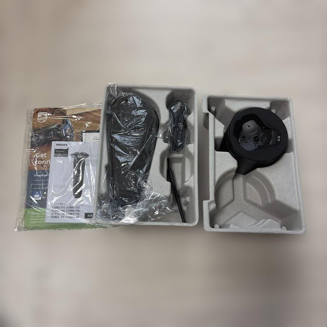 ほぼ未使用PHILIPS電動シェーバー S7882/51 未使用おまけ多数 - メルカリ