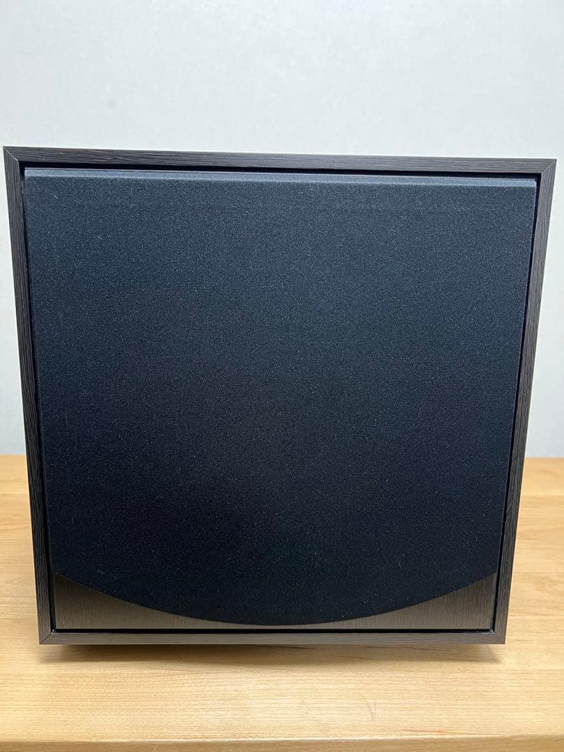 新品未使用　FOSTEX CW250B FOSTEXのサブウーハー CW250Bのご紹介。