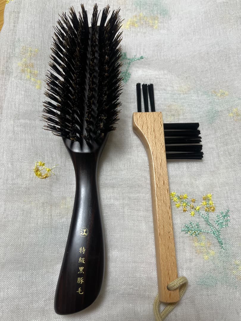 日本橋江戸屋　特級黒豚毛 洗髪ブラシ やわらかめ 混毛（特級白豚毛/特級黒豚毛） - 日本橋江戸屋