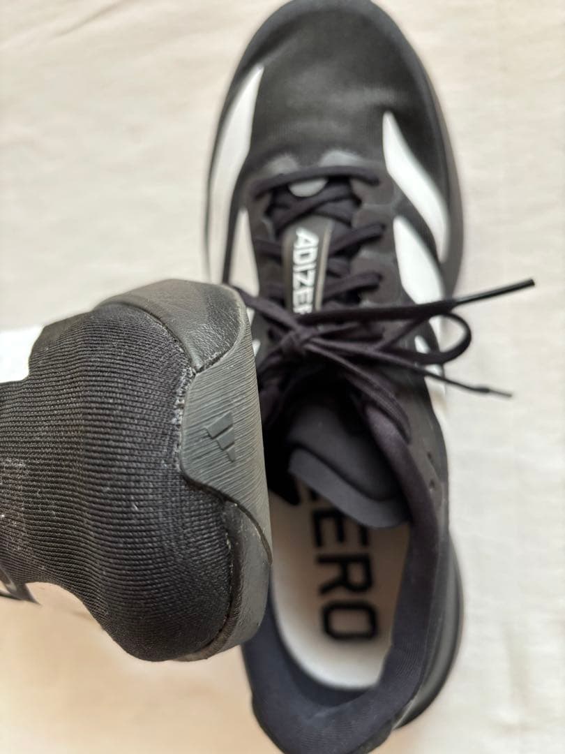 アディダス　ADIZERO EVO SL 25.5cm ブラック