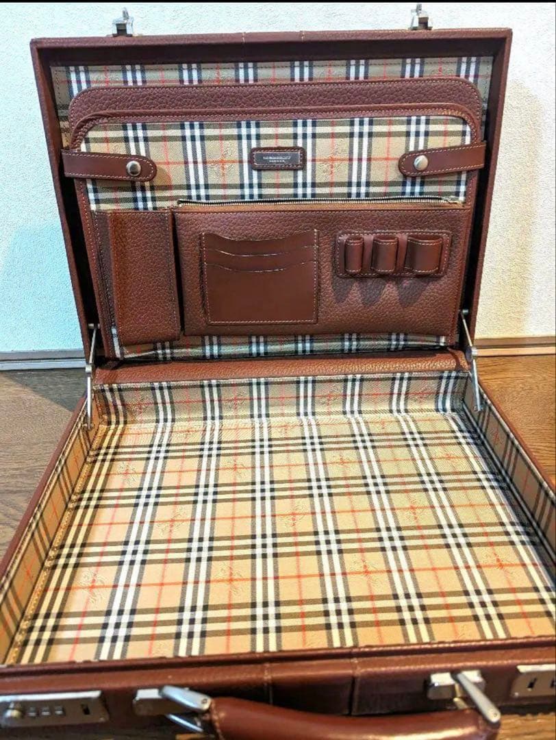 Burberry アタッシュケース ダレスバッグ ノバチェック