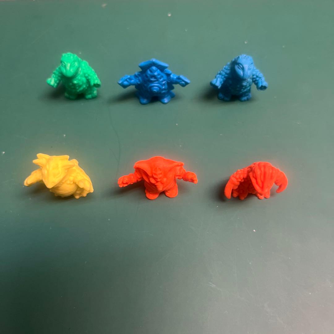 ウルトラマン怪獣消しゴムおーいおじさん専用ぺージ Amazon.co.jp: ウルトラ怪獣消しゴム図鑑 : 円谷プロダクション