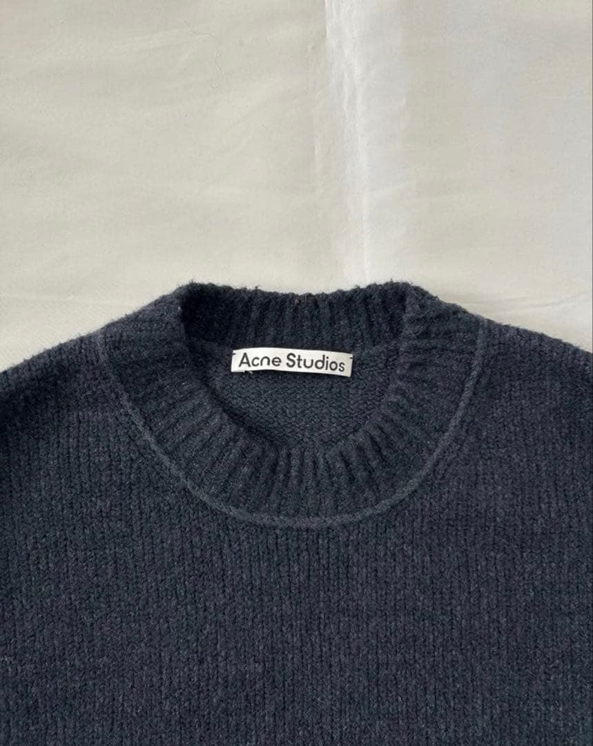 【Acne Studios】《極美品》ウール ニット Mサイズ ネイビー