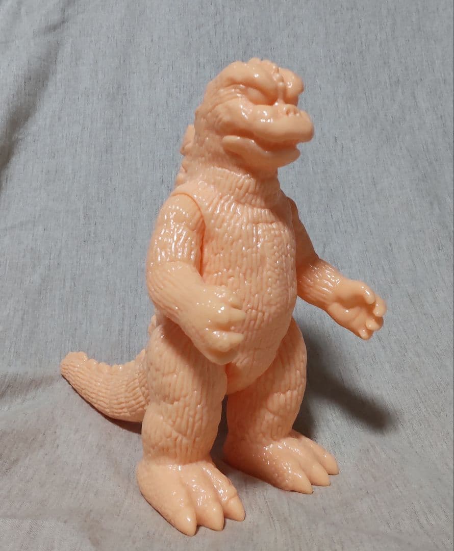 ゴジラ対メカゴジラ ゴジラ1974 未塗装 ゴジラ対メカゴジラ』(1974)よりメカゴジラとにせゴジラがセットで