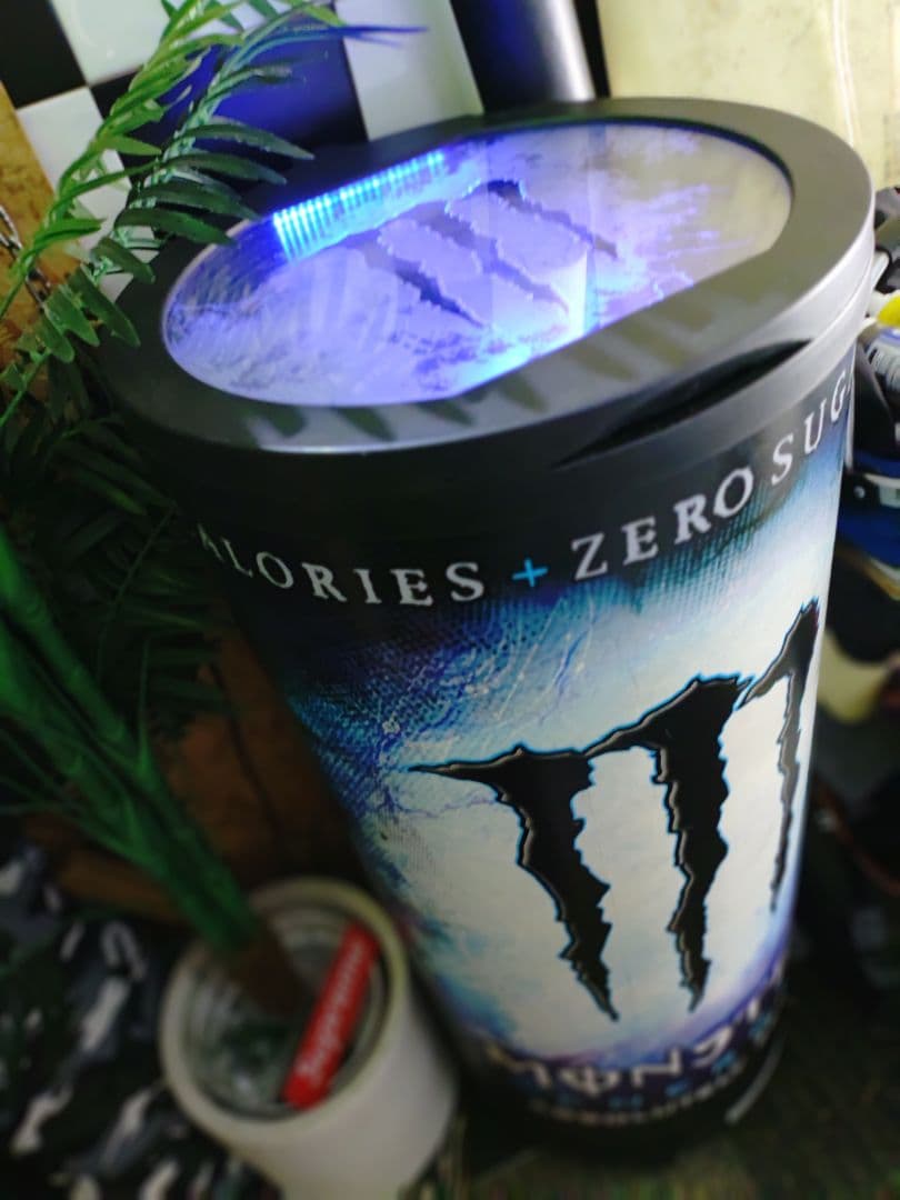 愛知 モンスター エナジー 冷蔵庫 LED ライト インテリア エナドリやお酒をしっかり冷やしつつ光る！「LED内蔵ミニゲーミング