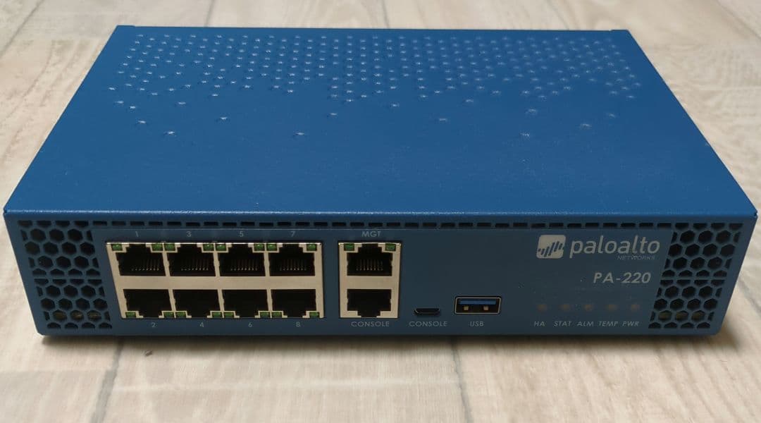 ルーター・ネットワーク機器 PA-220 Palo Alto Palo Alto PA-220 550Gbps Firewall 270Gbps Threat Prevention Price