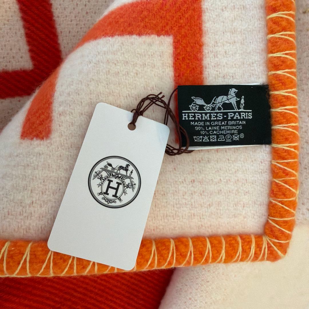 未使用品 HERMES エルメス ブランケット プレード 赤 アヴァロン
